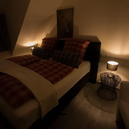 Stadthotel 3* 제베