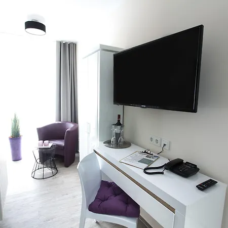 Stadthotel 제베
