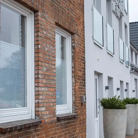 Stadthotel מלון יבר